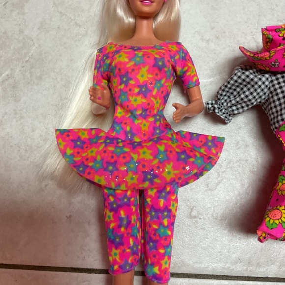 Vintage Barbie 90s Glitter Beach Caboodle Sunflower Barbie Doll - Picture 3 of 10